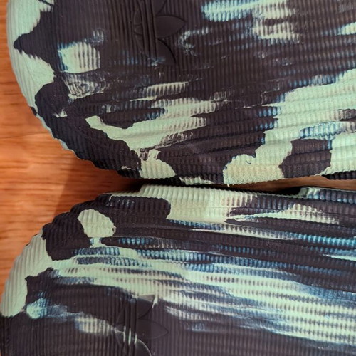 Adidas Adilette 22 slides like new, black and mint