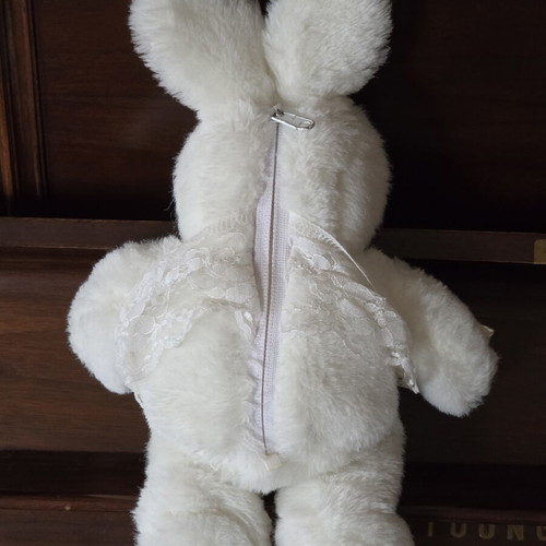 El Greco rare collectible bunny like new, transforms into egg
