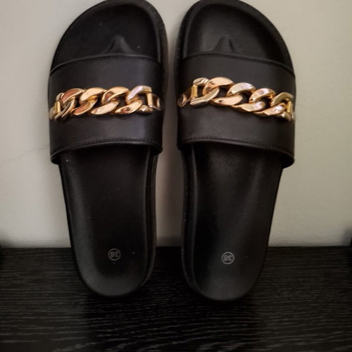 Women's slippers size 38 black with gold chain detail like new