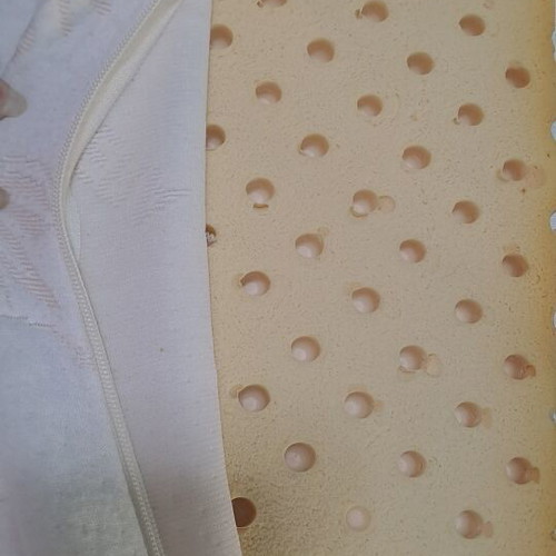 Greco Strom Baby Cot Mattress with Latex and Removable Aloe Vera Cover, Like New 43×90 cm