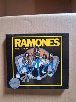 Ramones Road To Ruin CD албум преиздание ремастериран запечатан