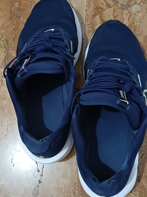 Nike athletic shoes used, blue