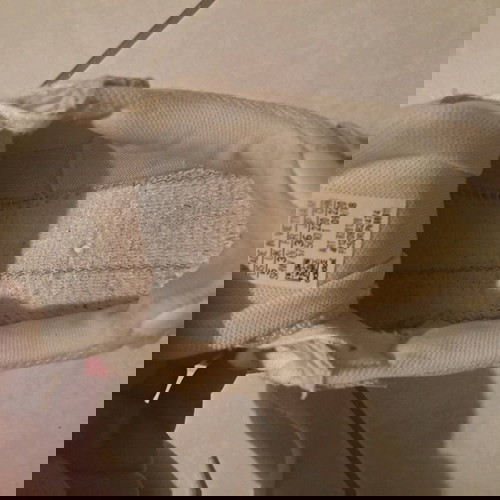 Falcon Adidas αθλητικά σαν καινούργια, μέγεθος 36, άσπρα