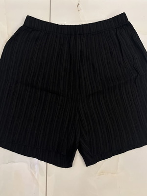 Pleated shorts black, new, size S