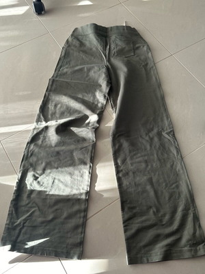 Bell-bottom pants oil color like new without wear