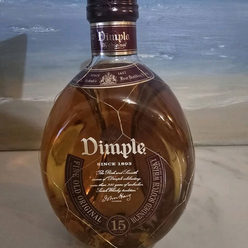 Dimple 15 years old in wooden packaging new