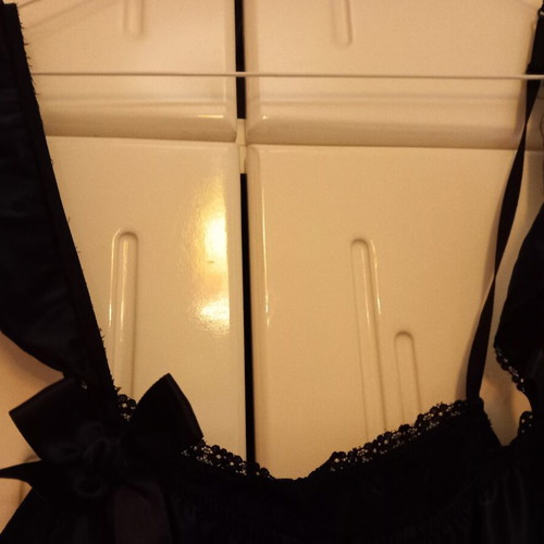 Lida satin bodysuit like new, medium, black