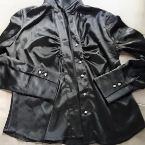 Satin black shirt new with strass buttons