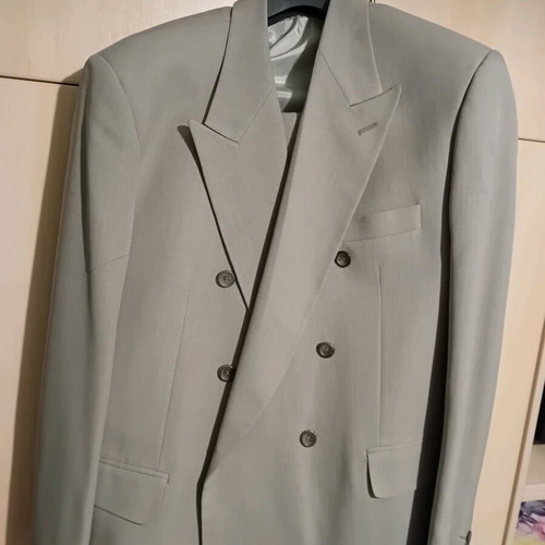 Vanim suit like new, jacket size 54, trousers size 42