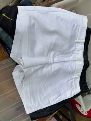 Zara white shorts size L like new