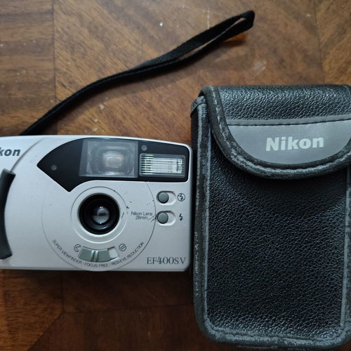 Nikon EF400SV 35mm Film Camera with Original Case