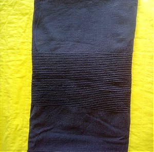 Βαμβακερό ριχτάρι σε μπλε σκούρο χρώμα