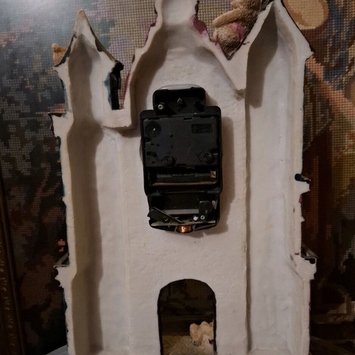 Vintage clock used, unknown if working
