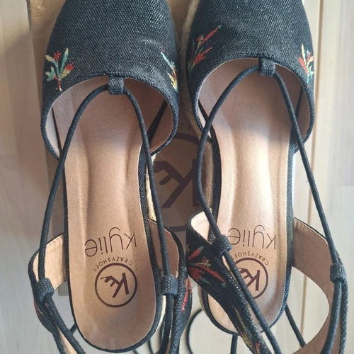Kilye Crazy Espadrilles size 38 like new, narrow fit