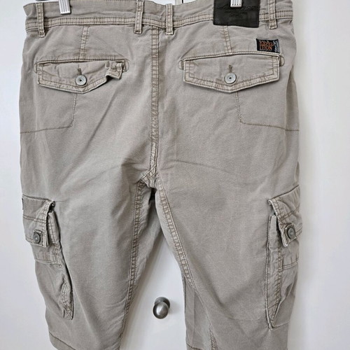 C&A Canda bermuda shorts like new, size 34, beige