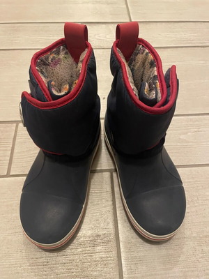 Crocs Unisex J2 Boots used, waterproof, blue and red
