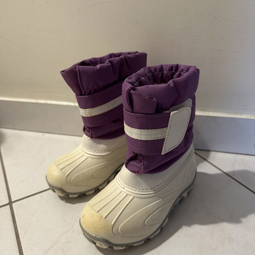 Aigle snow boots used with fur lining size 27-28 white and purple