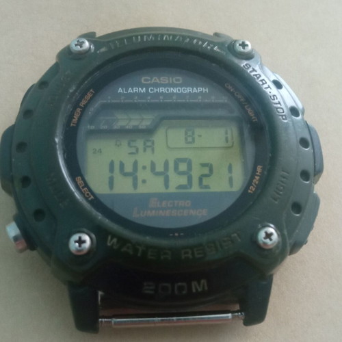 Casio DW-285 watch used, good condition