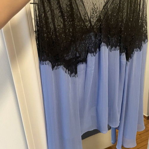 Miro collectible top like new, comfortable, size M, blue
