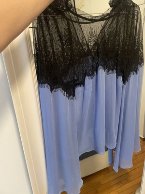 Miro collectible top like new, comfortable, size M, blue