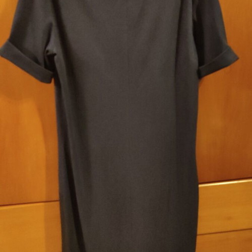 Modern blue dress like new with pockets