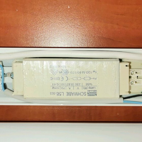 Ceiling lights used, pack of 12 scafakia