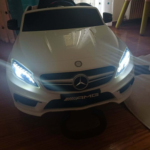 Mercedes electric ride-on car like new