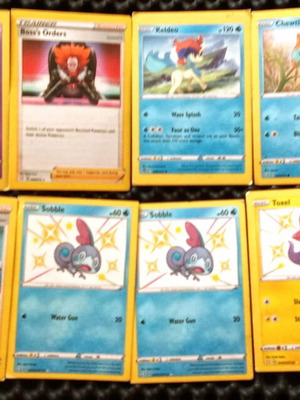 Κάρτες Pokémon μεταχειρισμένες, πακέτο 12 σε μέτρια/καλή κατάσταση