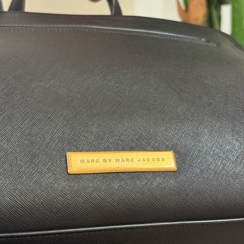 Marc Jacobs black shoulder bag like new