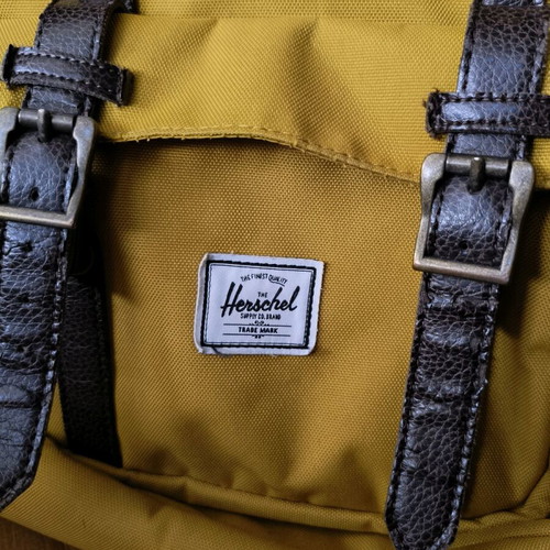 Herschel Heritage backpack 19 lt yellow like new