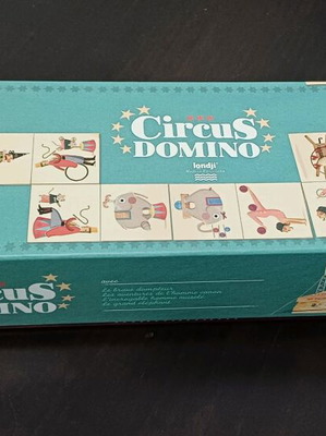 Domino board game like new