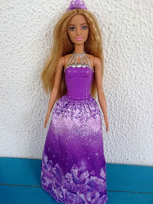 Barbie Dreamtopia Sparkle Mountain Princess doll like new
