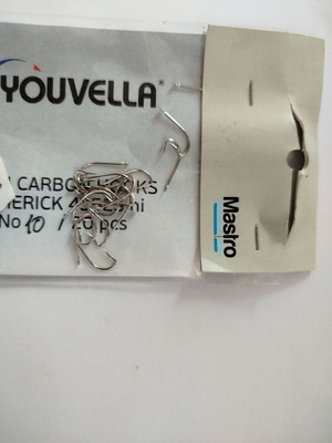 Youvella No 10 fishing hooks new, pack of 20