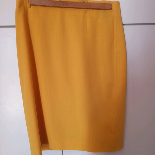 Betty Barclay skirt used, bright yellow, size Small