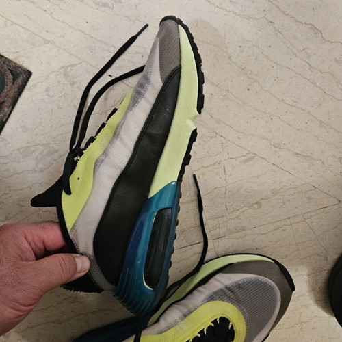 Nike Air Max 2090 sneakers like new, size 45, black and green
