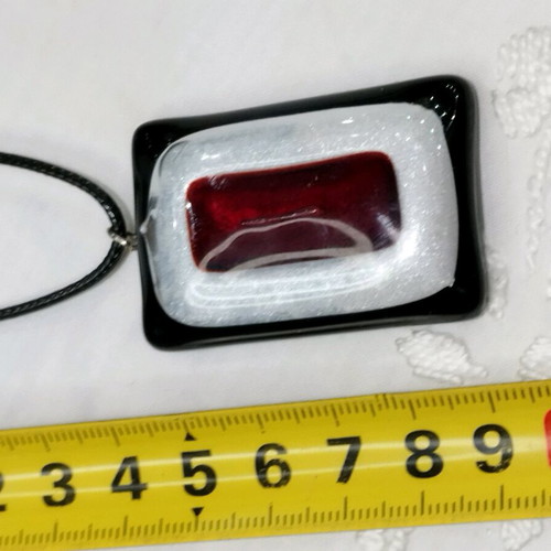 Murano Glass Clepsydra Necklace like new, red pendant with aventurine