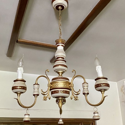 Chandelier with three bulbs classic design like new