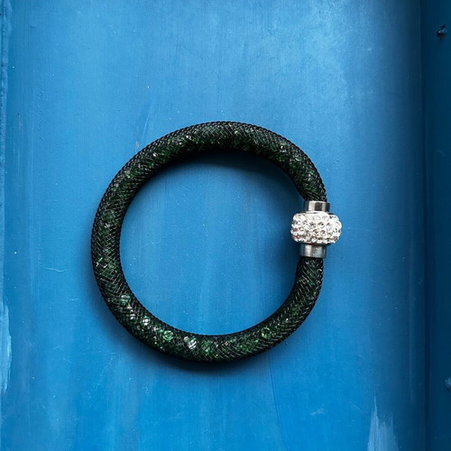 Bracelet like new dark green with iridescence and magnetic clasp