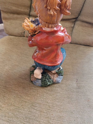 Small statue like new