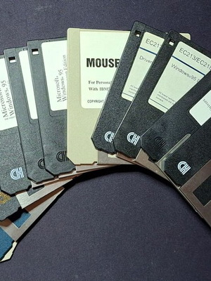 1990s Retro Software Collection used
