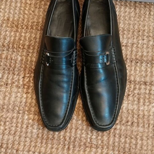 Boos men's classic leather shoes black, like new, size 43