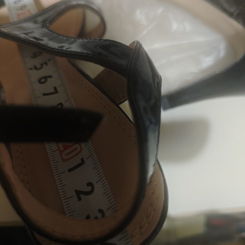 Sandals size 39 in excellent condition