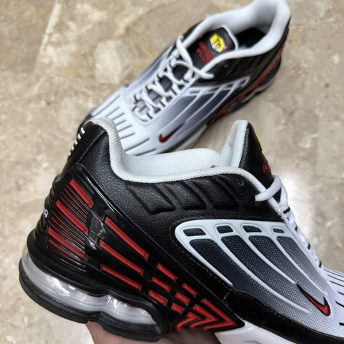 Nike Air Max Plus 3 sneakers white black team orange size 43