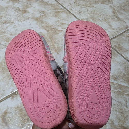 Frozen Anatomical Winter Slippers Size 23 Like New