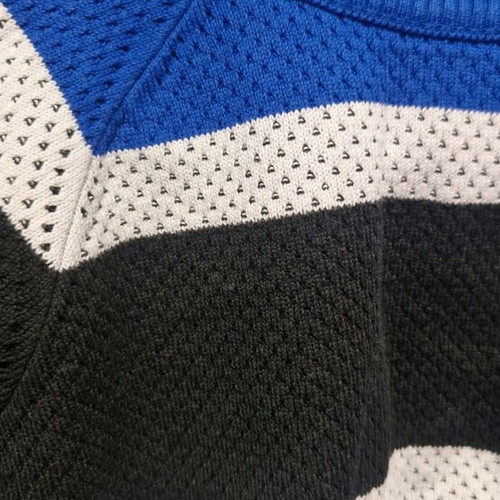 Benetton sweater like new, warm, size 6-7