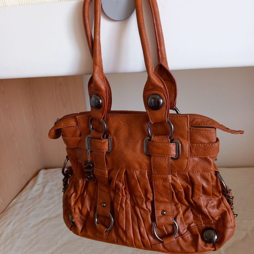 Makgio leather women's handbag like new, tan color