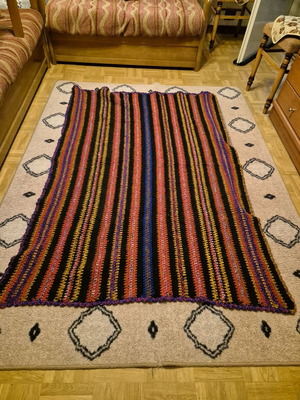 Woolen handmade blanket like new, knitted woven