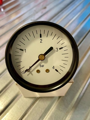 Back Pressure Gauge 0-4 bar new in factory packaging