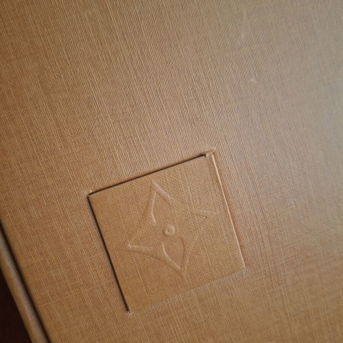 Louis Vuitton box like new, 36×26×12 cm