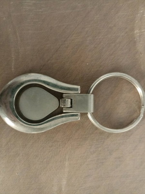 Metal keychain
